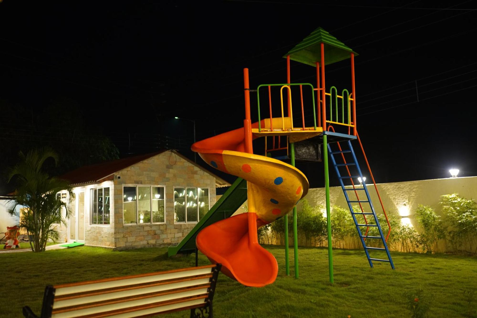 New Mouchak Hotel & Resorts Tajpur Exterior foto
